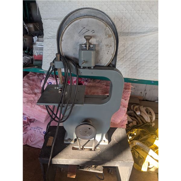 Bandsaw on Stand – 1/4hp Motor