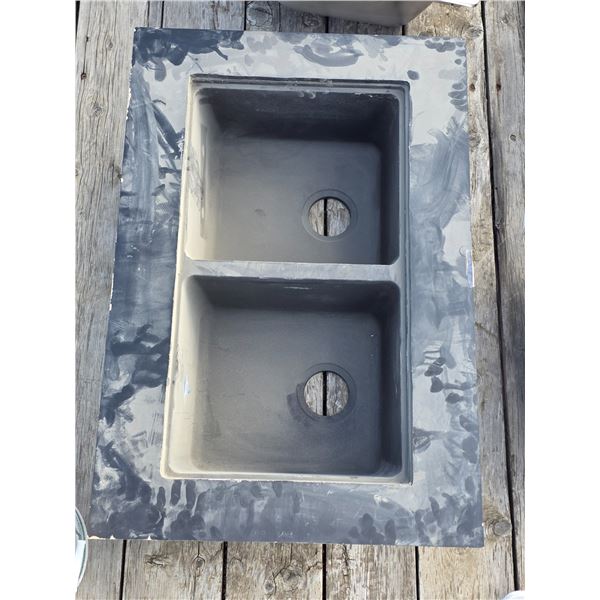 Fiberglass duel sink- 37" by 25"