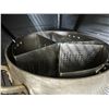 Image 3 : Stock Pots, Dividers