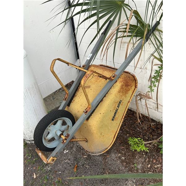 True Temper Wheelbarrow