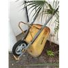 Image 1 : True Temper Wheelbarrow