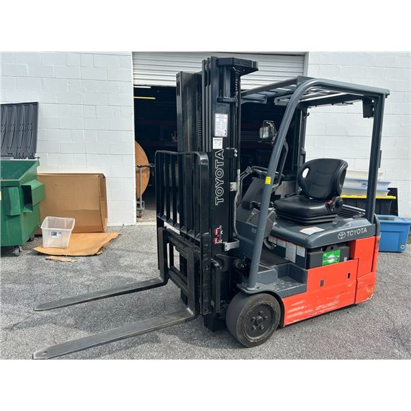 Toyota 8FBE15U  3K  LB Cap Electric Forklift w/Triple Mast, Side Shift, Cushion Tires, Charger