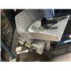 Image 3 : Small Gravity Slicer w/Sharpener