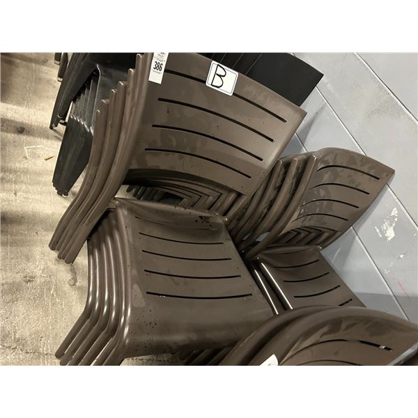 13-Brown Metal Patio Chairs - 13 X $