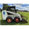 Image 10 : BOBCAT CLARK 732 SERIES SKID STEER WITH BUCKET/GRAPPLE - RUNS AND DRIVES! MECHANIC'S SPECIAL