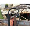 Image 19 : BOBCAT CLARK 732 SERIES SKID STEER WITH BUCKET/GRAPPLE - RUNS AND DRIVES! MECHANIC'S SPECIAL