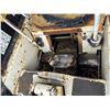 Image 20 : BOBCAT CLARK 732 SERIES SKID STEER WITH BUCKET/GRAPPLE - RUNS AND DRIVES! MECHANIC'S SPECIAL