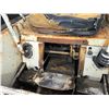 Image 27 : BOBCAT CLARK 732 SERIES SKID STEER WITH BUCKET/GRAPPLE - RUNS AND DRIVES! MECHANIC'S SPECIAL