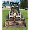 Image 3 : BOBCAT CLARK 732 SERIES SKID STEER WITH BUCKET/GRAPPLE - RUNS AND DRIVES! MECHANIC'S SPECIAL