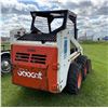 Image 8 : BOBCAT CLARK 732 SERIES SKID STEER WITH BUCKET/GRAPPLE - RUNS AND DRIVES! MECHANIC'S SPECIAL