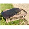 Image 6 : ALL-WEATHER WICKER WITH A METAL FRAME AND INSET GLASS TOP - IN EXCELLENT CONDITION!
