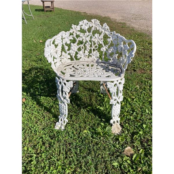 VINTAGE VICTORIAN-STYLE WHITE CAST IRON GARDEN CHAIR