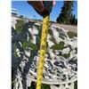 Image 4 : VINTAGE VICTORIAN-STYLE WHITE CAST IRON GARDEN CHAIR