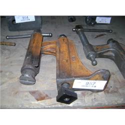 ACORN CLAMP
