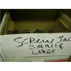 BOX OF COUNTERBORE PILOTS & CHUCKS