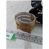 Image 5 : Jesus Carrying Cross Statue, Metal Jewelry Box, Black Purse