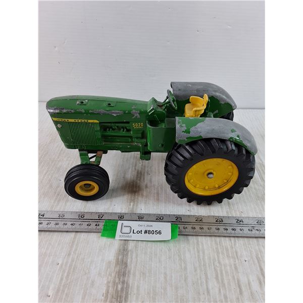 Miniature John Deere 5020 Diesel with Front-Wheel Drive