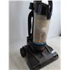 Image 3 : *BISSELL PowerForce Compact Bagless Upright Vacuum (powers on, cannot ship)