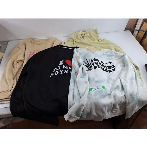 Sweatshirts & Bunny Hugs - Size M