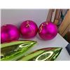 Image 3 : *Oversized Christmas Ornaments - PICKUP ONLY
