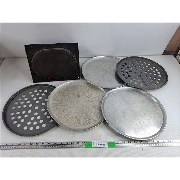 Rampage Speaker , Pizza Pans
