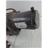 Image 4 : Heavy-Duty Electric Vehicle Winch, Pickup Only