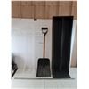Image 1 : *Towel Rack, Small Show Shovel, Movie/DVD Shelf No Shipping