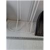Image 3 : *Towel Rack, Small Show Shovel, Movie/DVD Shelf No Shipping