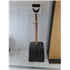 Image 8 : *Towel Rack, Small Show Shovel, Movie/DVD Shelf No Shipping