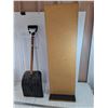 Image 9 : *Towel Rack, Small Show Shovel, Movie/DVD Shelf No Shipping