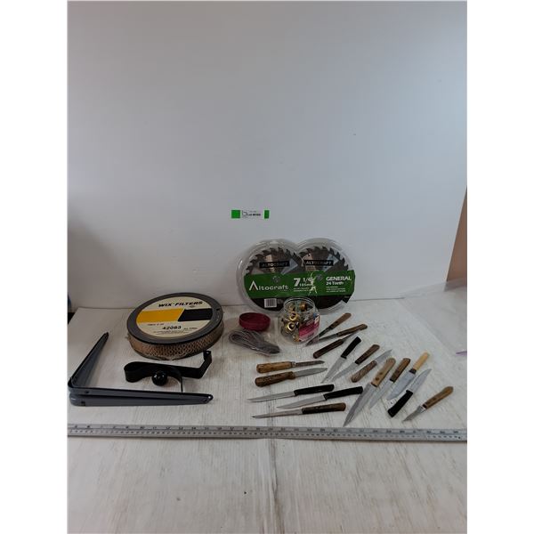 (2) 7 1/4" Saw Blades, Wix Air Filter, (16) Knives, (10+) Screw-In Glass Plug Fuse
