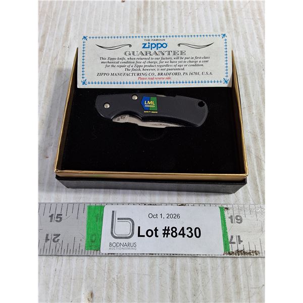(1) Vintage Zippo Promotional Pocket Knife with Original Box