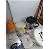 Image 8 : Vintage Blender, Toaster, Kitchen Knives, Serving Tray, Tupperware Salt & Pepper Shaker, Misc