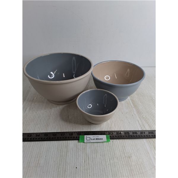 Set of 3 Stoneware Mixing Bowls - 10", 8", 5.5" Diameters
