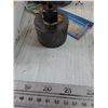 Image 7 : Gas Detector Untested, Thermo-Hygrometer Works, Metric Measurement Tape, Pin-On Pin Spool, Misc