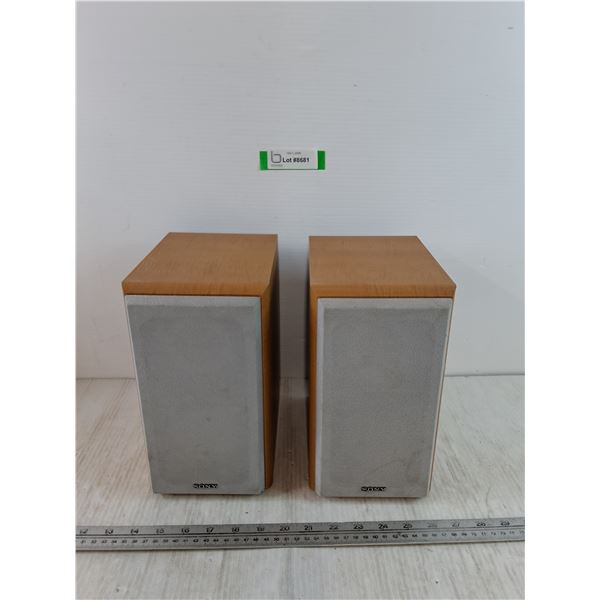 (2) Sony SS-CRB5 Micro Bookshelf 2-Way Bass Reflex Stereo Speakers Untested As-Is