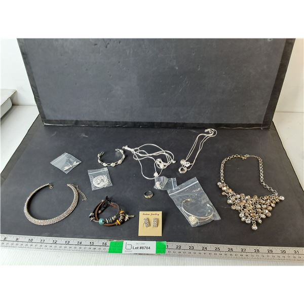 Women's Jewelry- Necklaces, Bracelets, Ring-8, Misc.