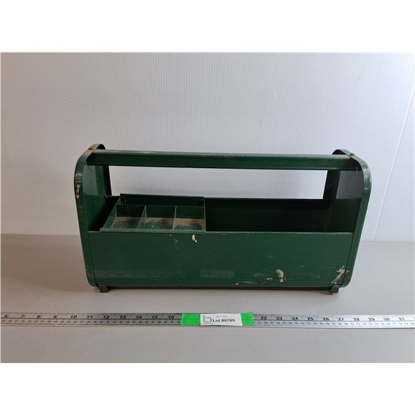 Metal Toolbox 17.5" x 6" x 9.5"- Can't Ship
