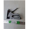 Image 1 : Amazon Basics 3 Way Staple Gun