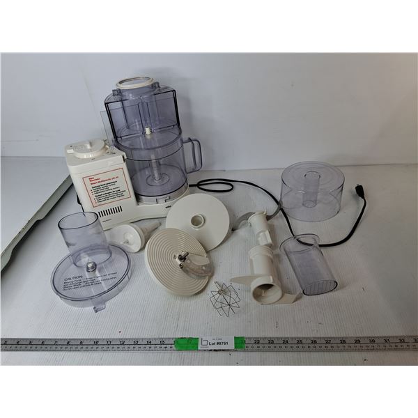 Braun Multipractic UK 40 Food Processor- Powers On