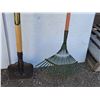 Image 2 : **Rakes & Ice Chipper up to 61"- Can't Ship