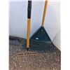 Image 4 : **(4) Rakes, (3) Metal (1] Plastic No Shipping