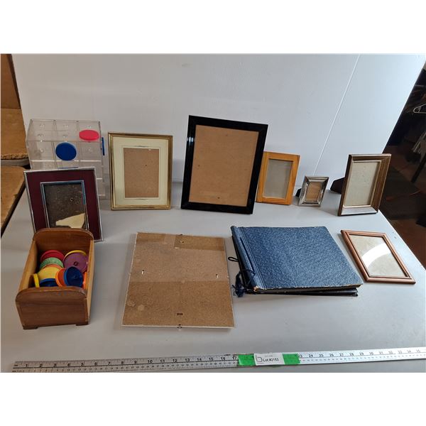 Stop Dot Game, Photo Frames up to 12" x 10", Scrapbooks