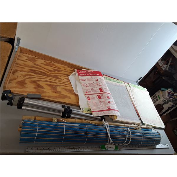 Wood Slat Cloud Shade 69.5" x 35.5", White Stencil Pages, Adjustable Tripod to 40", Misc. Can't Ship