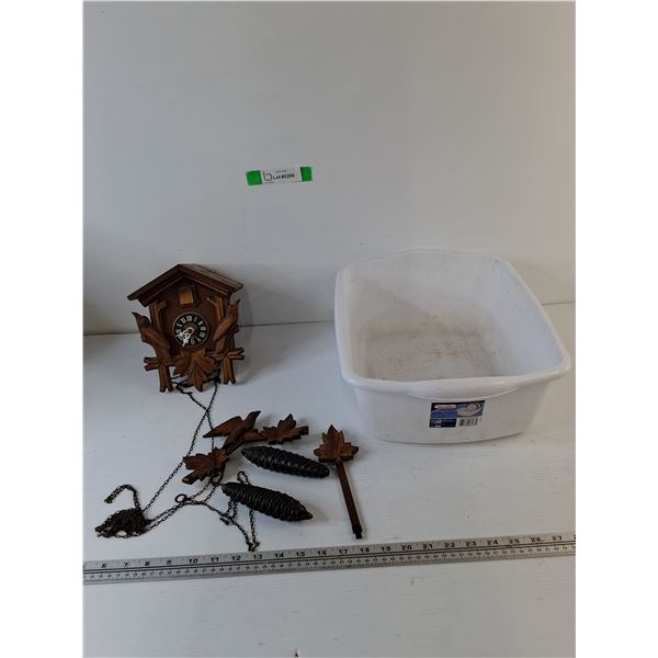 German Cuckoo Clock and 11.4L Tub  Both As-Is