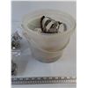 Image 5 : Assorted Steel Clamps, Plastic Bucket As-Is