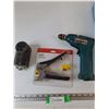 Image 2 : Threaded Lifting Eye Bolts Anchor Shackles, Grinding Disc, Makita 10mm Cordless Drill Untested As-Is