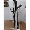 Image 6 : *Flaman Power Tred Treadmill - Powers On, Pickup Only