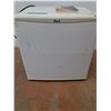Image 2 : *Avanti Mini Fridge (18.5 " x 17.5" x 19")(Not Working), Book, Pickup Only