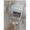 Image 3 : *Cool Works Oscillating Fan - Tested, Pickup Only